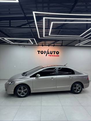 HONDA CIVIC 1.8 LXS 16V FLEX 4P AUTOMÁTICO HONDA CIVIC 1.8 LXS 16V FLEX 4P AUTOMÁTICO